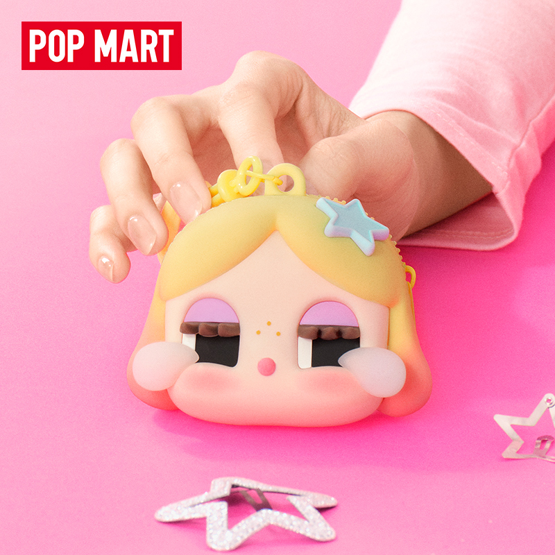 泡泡玛特CRYBABY SHINY SHINY系列-耳机包（金色款）