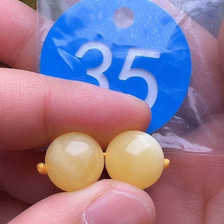 蜜蜡裸石未镶嵌11.5m m