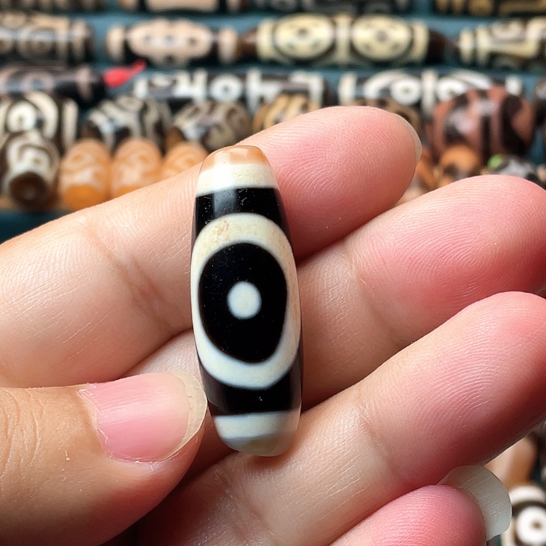 玛瑙/玉髓未镶嵌颈饰朱砂星辰一眼