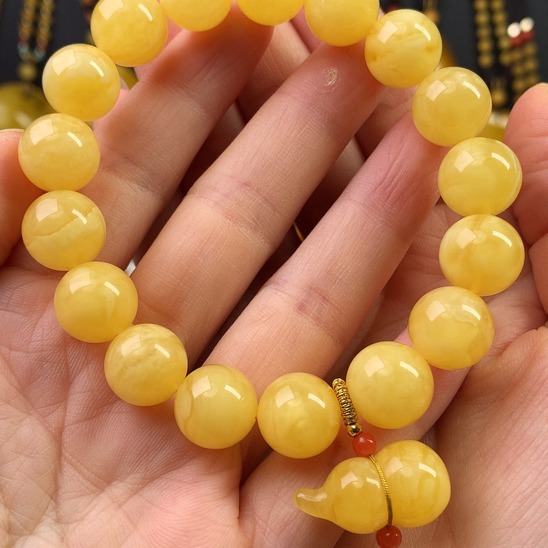 琥珀裸石未镶嵌吊坠