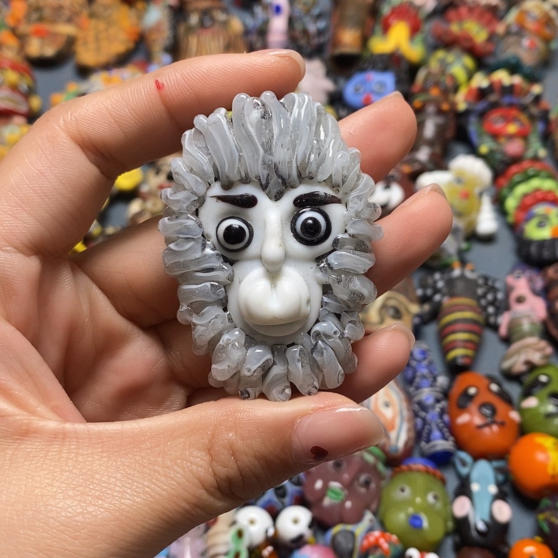 琉璃颈饰印度尼西亚悟空