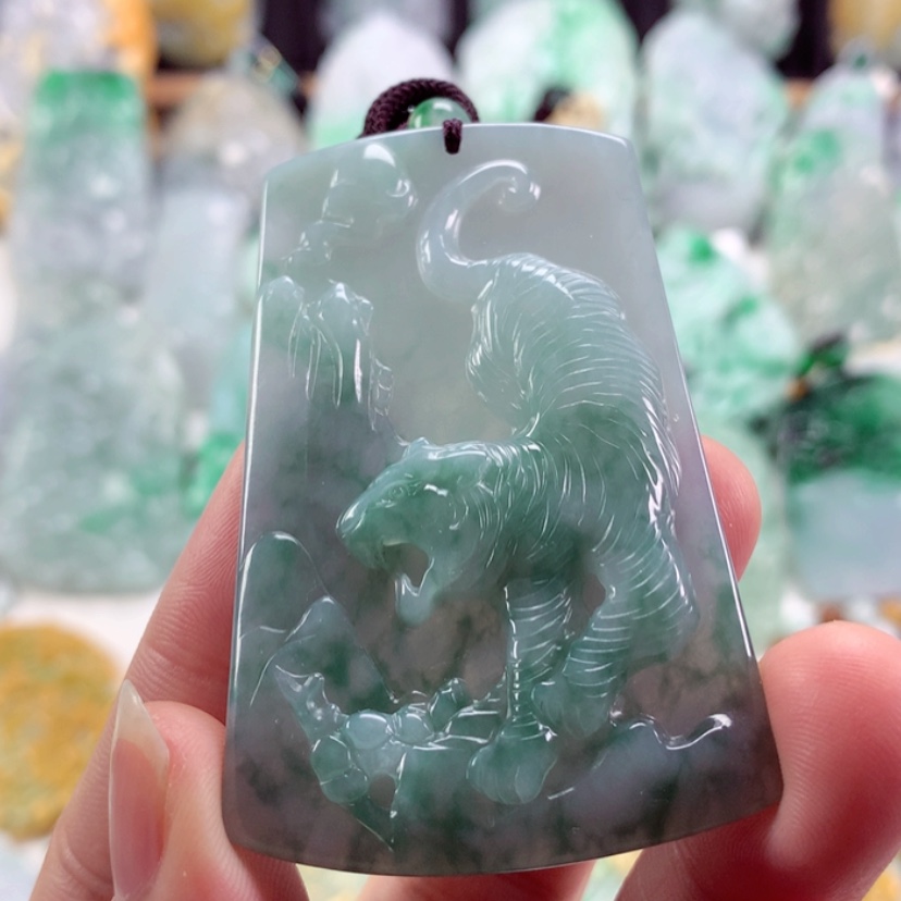 【闪购商品】翡翠吊坠(不含链)未镶嵌