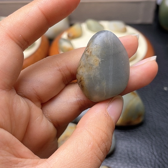 和田玉颈饰未镶嵌11