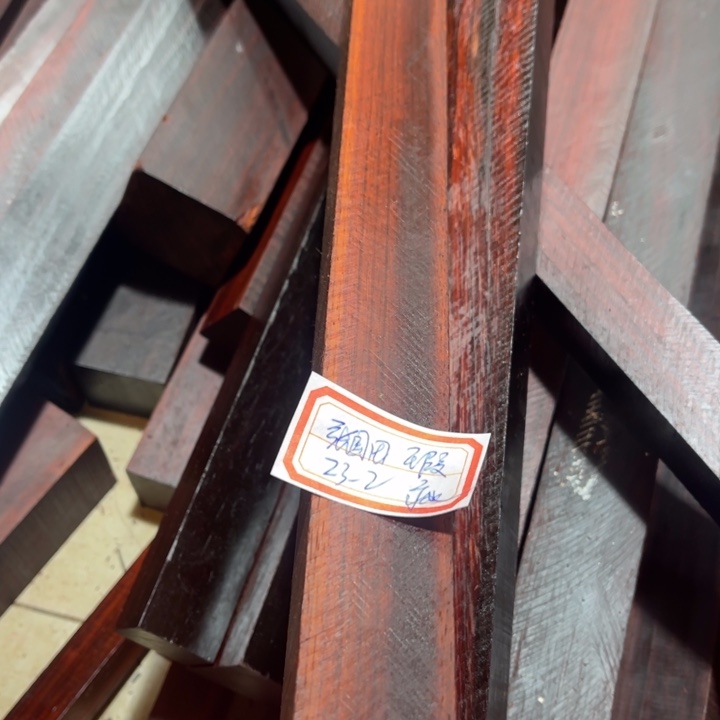 紫檀木类端景台张*田