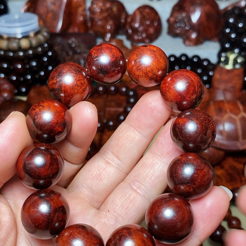 【闪购商品】檀香紫檀（小叶紫檀）