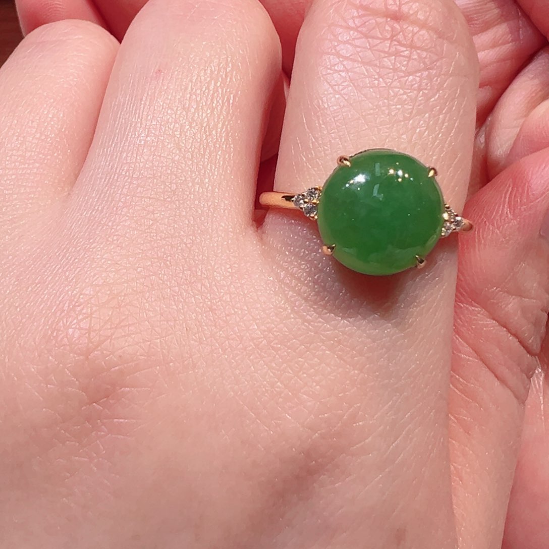 翡翠颈饰未镶嵌柚*?翡翠