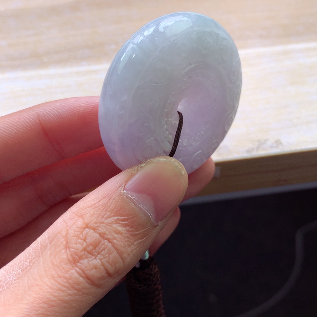 翡翠颈饰未镶嵌吊坠