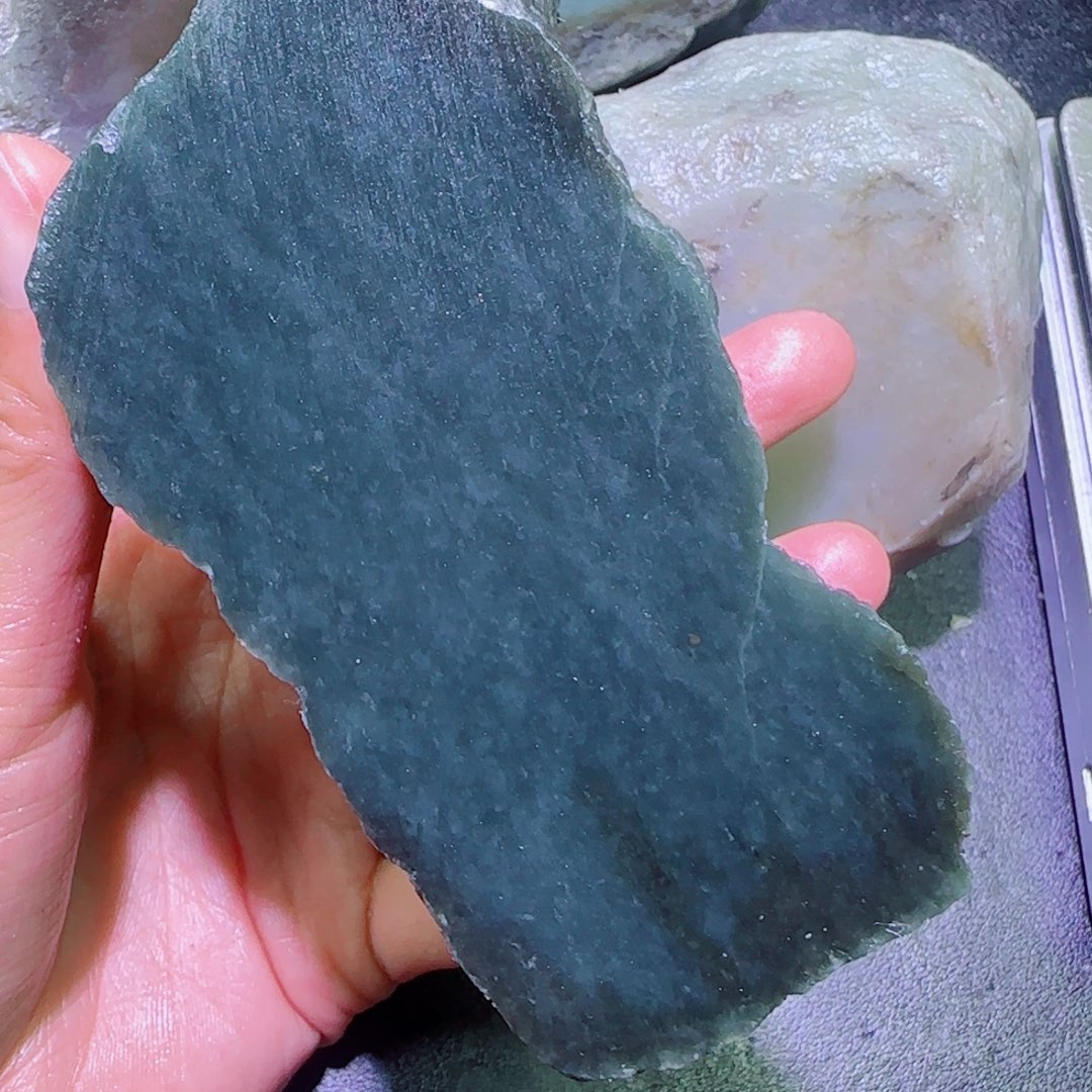 和田玉未镶嵌珠宝半成品