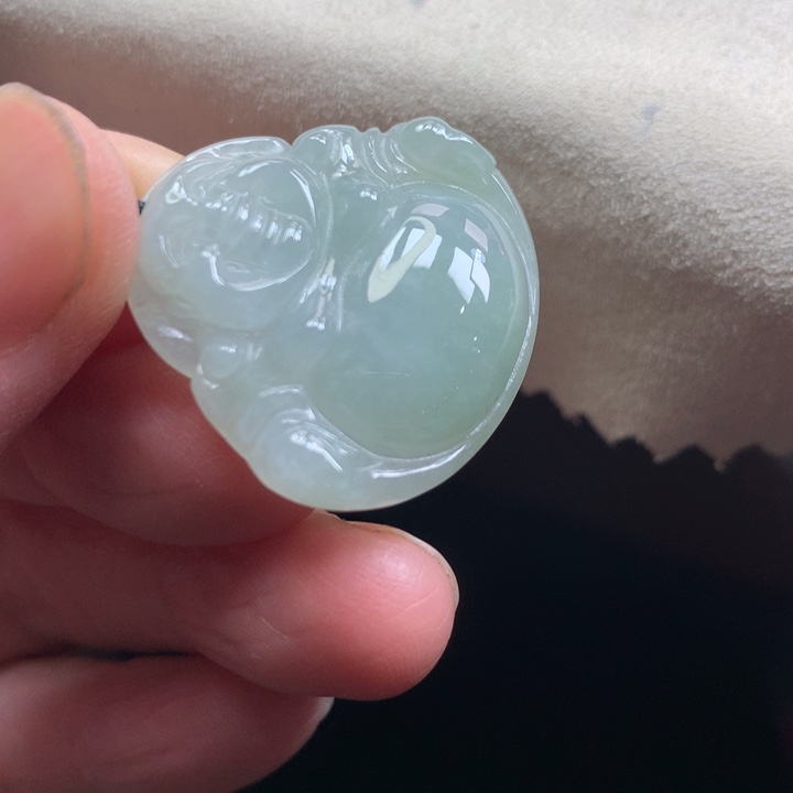 翡翠颈饰未镶嵌吊坠