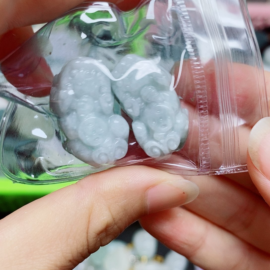 翡翠未镶嵌颈饰纯天然