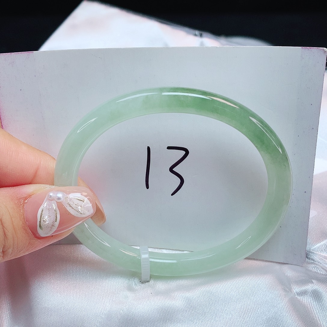 翡翠未镶嵌手镯贵妃54