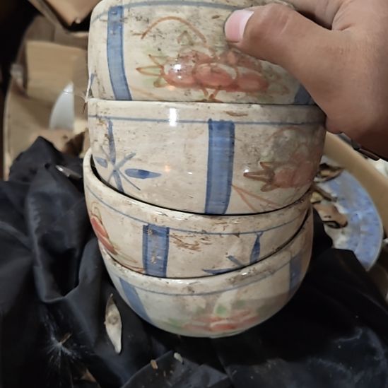 茶盏陶瓷盘子碗啥都有