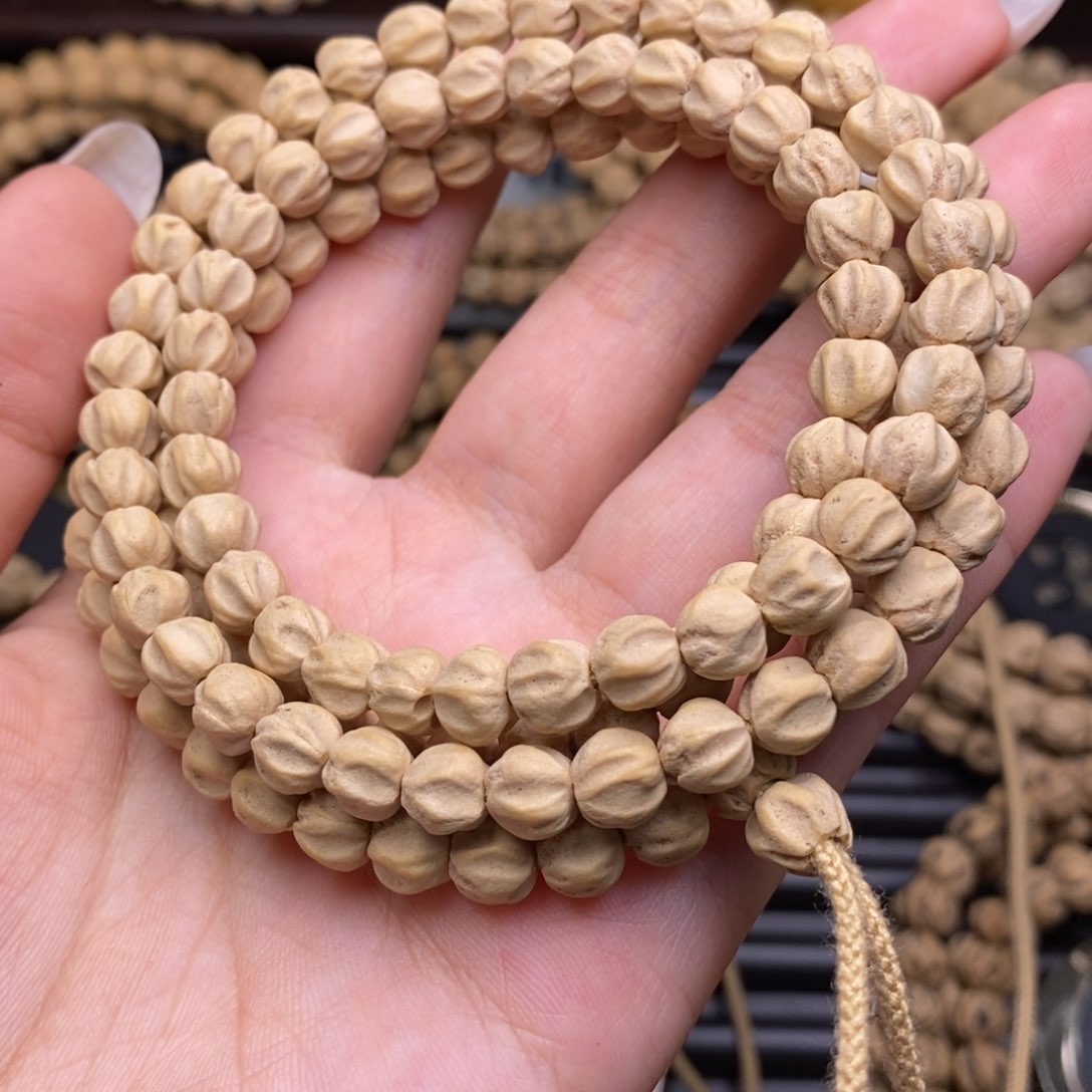 柏香籽/百香籽吊坠欸****你