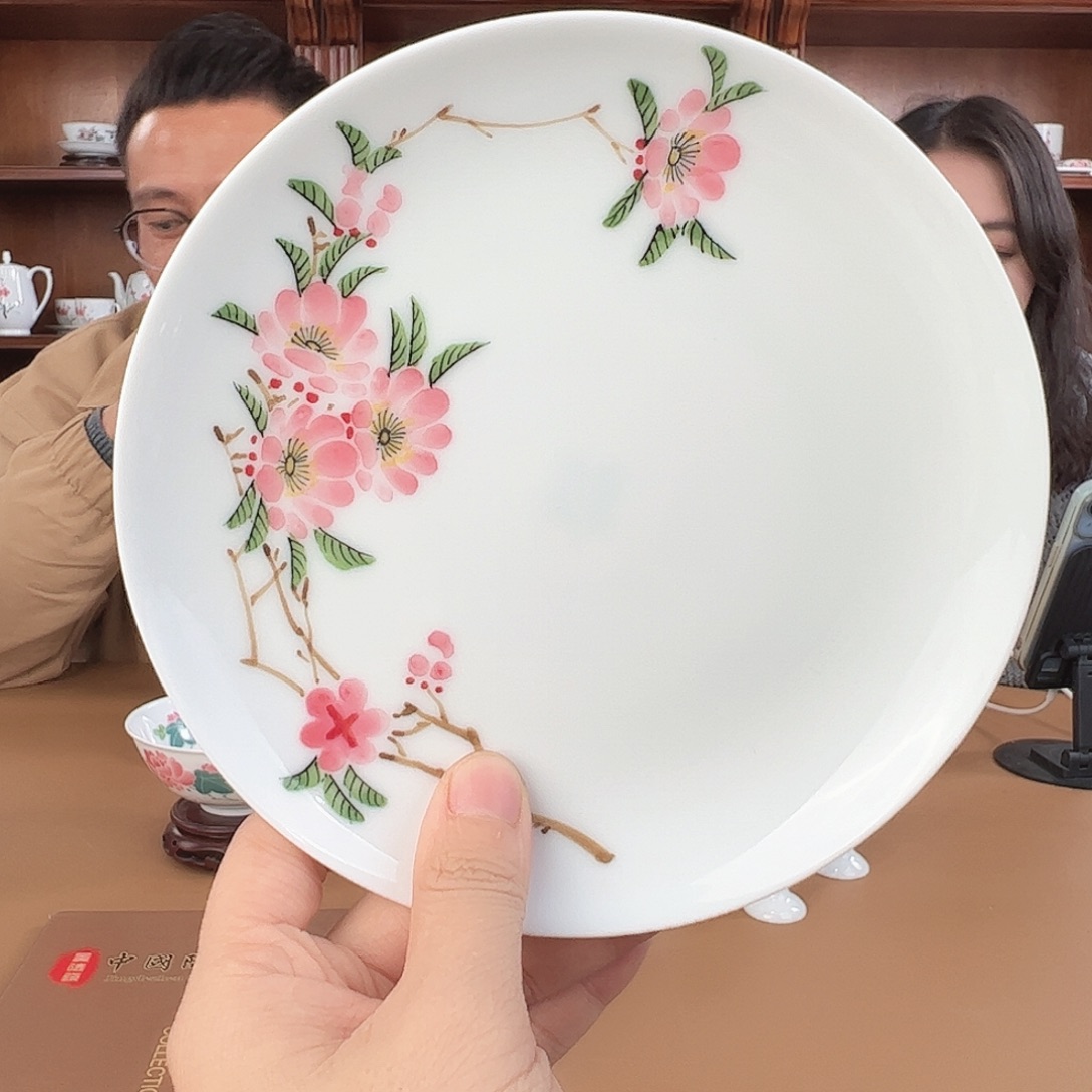 瓷釉下水点桃花毛巾碟