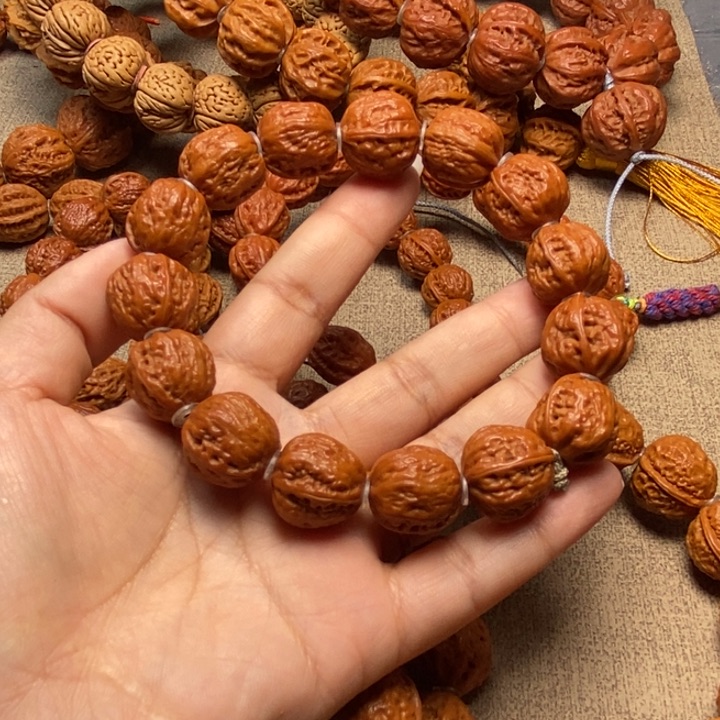 文玩核桃吊坠N****s方墩手串