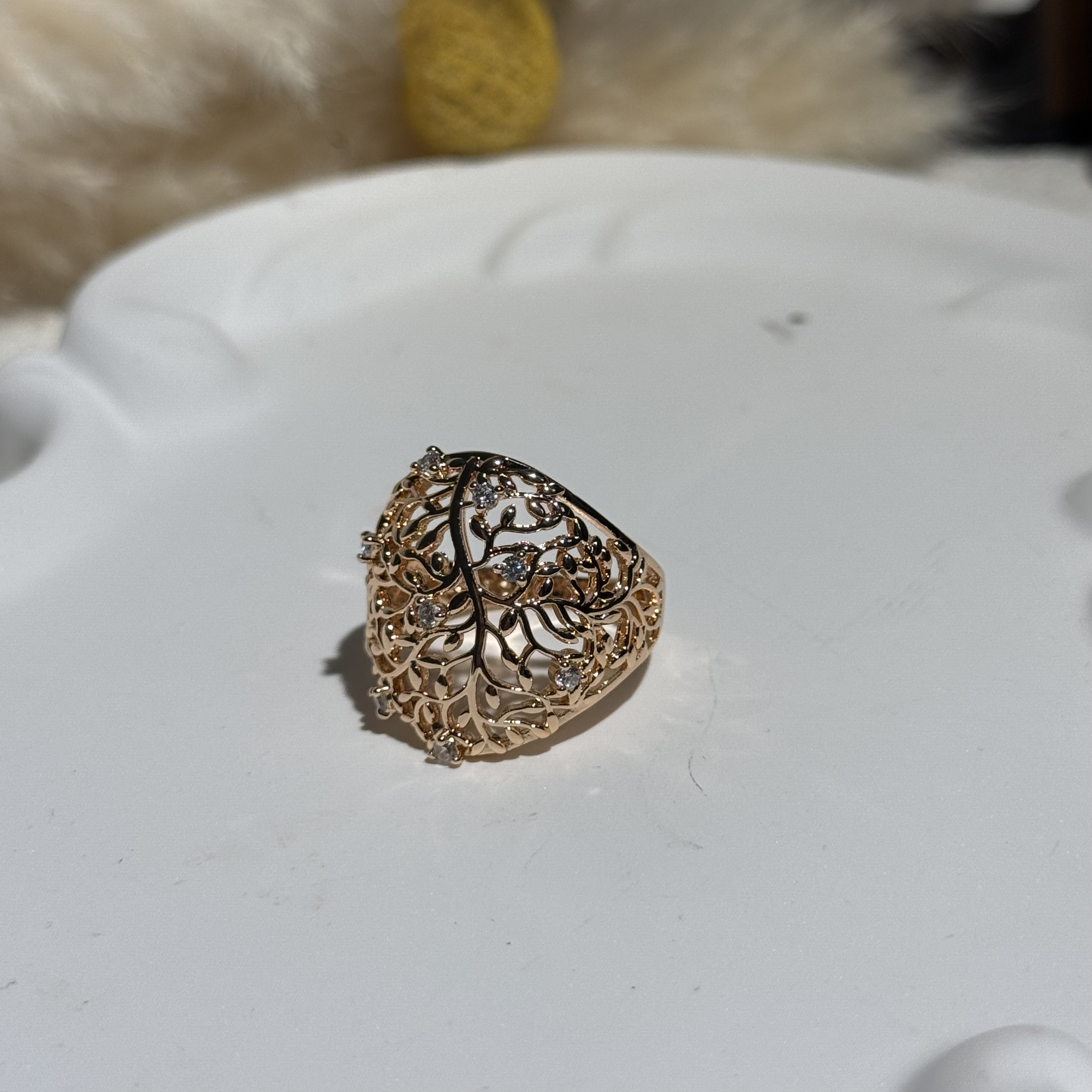 纯铜锆石戒指 新款树枝大钻戒指