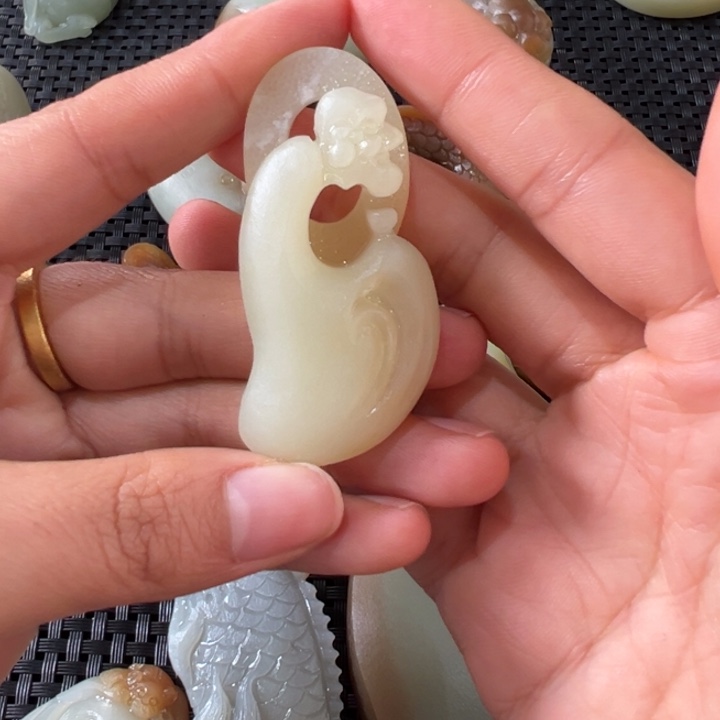 和田玉吊坠(不含链)未镶嵌