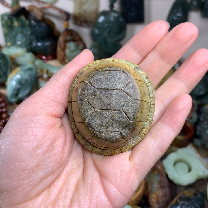 岫岩河磨玉（透闪石质玉）手把未镶嵌