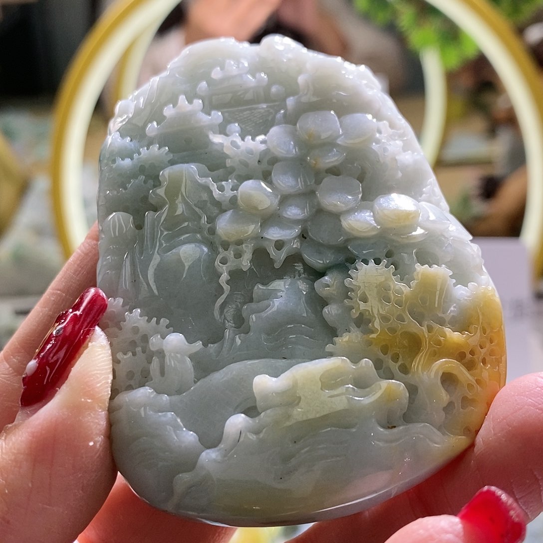 【闪购商品】翡翠颈饰未镶嵌山水