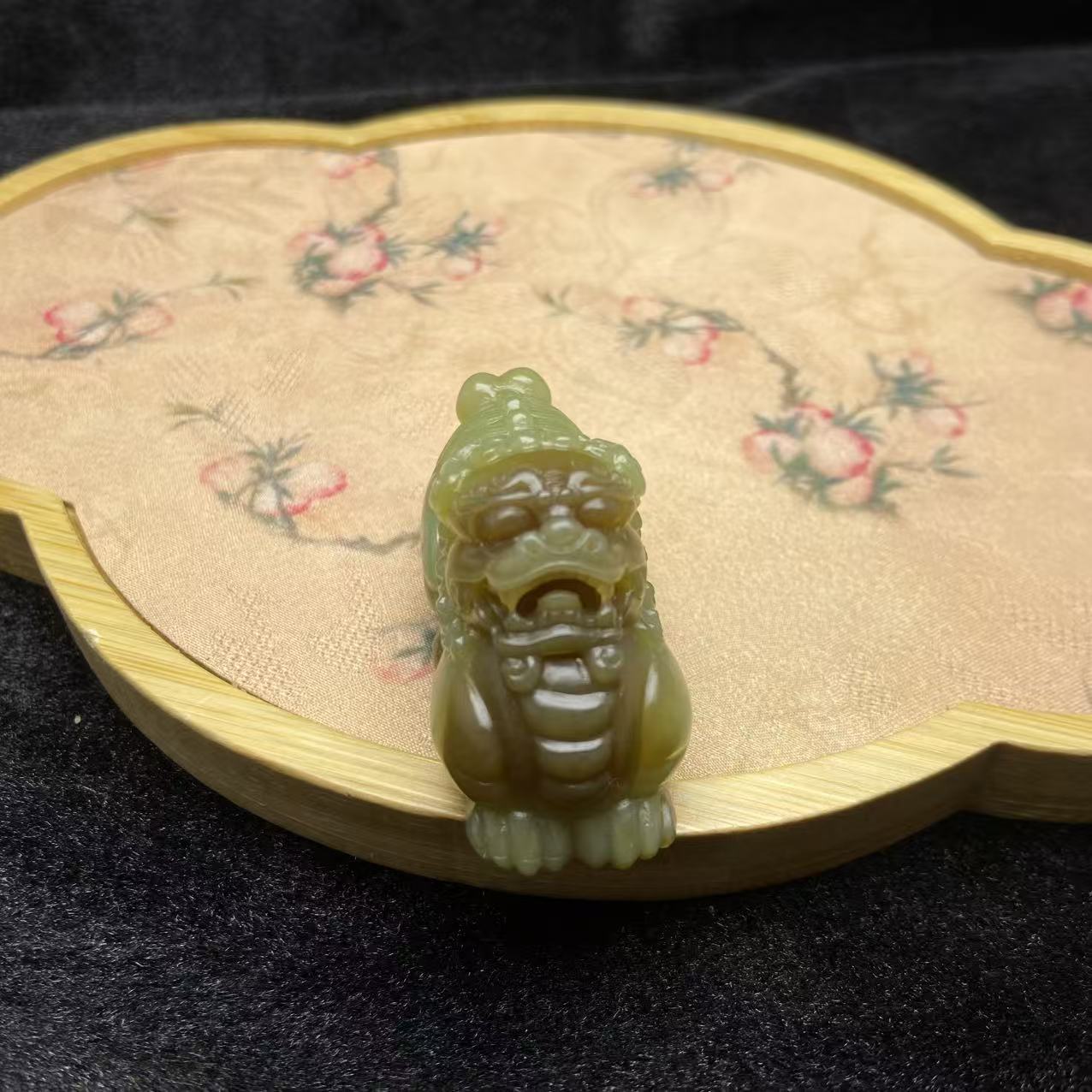 和田玉糖色守护师A018