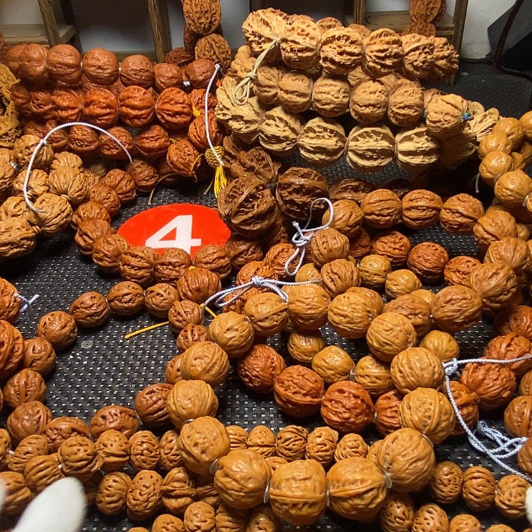 万***宗文玩核桃手串霸王龙