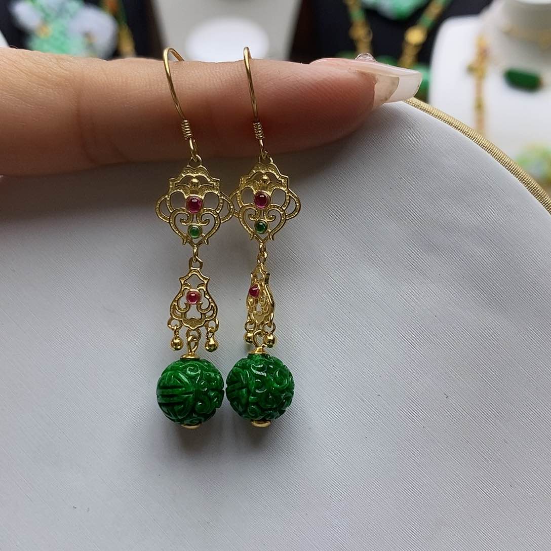 翡翠耳饰未镶嵌天然