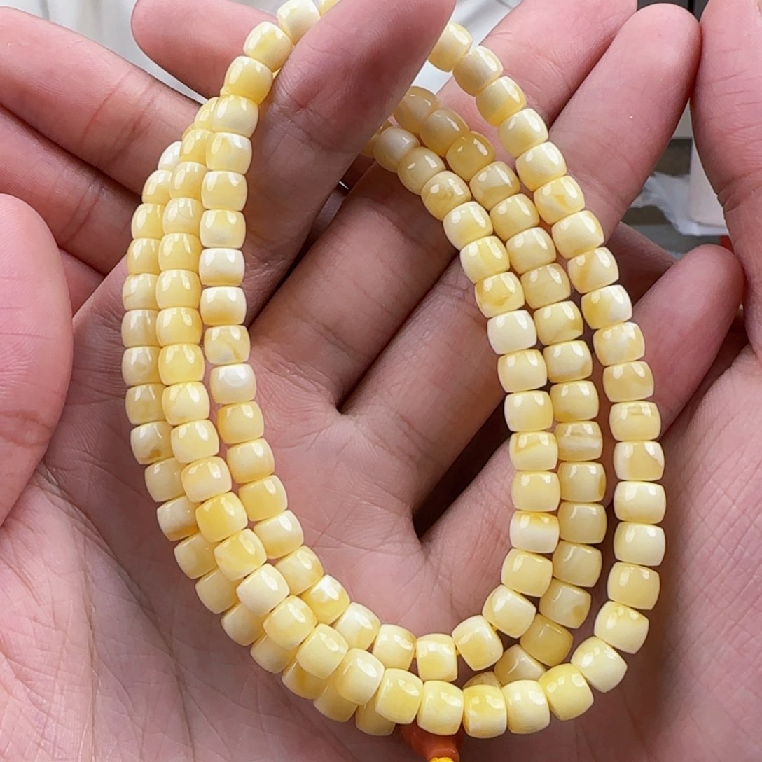 琥珀裸石未镶嵌蜜蜡