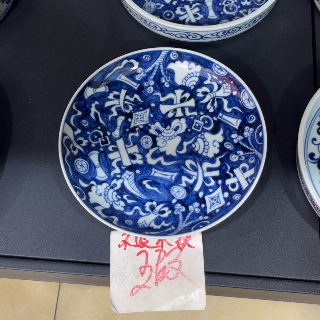 手绘仿元蓝底杂宝盘子壶承