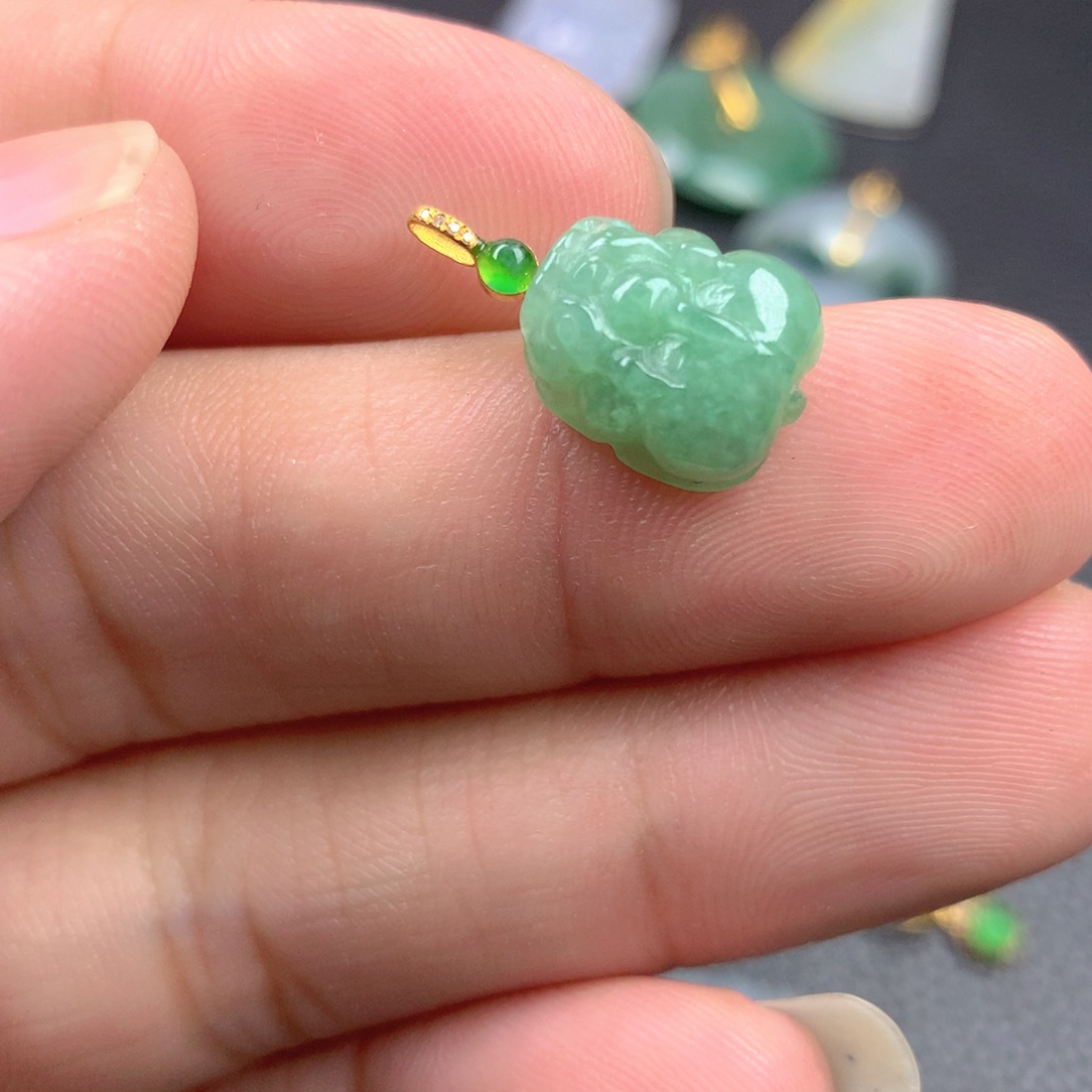 【闪购商品】翡翠18K金镶嵌颈饰翡翠