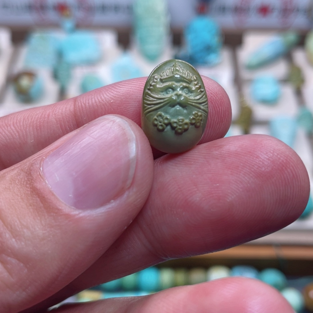 绿松石配饰未镶嵌