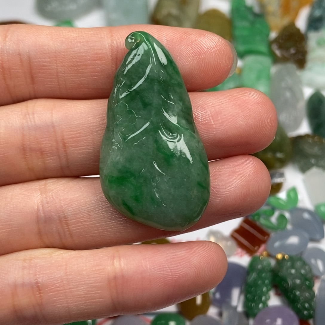 定制翡翠未镶嵌翡翠