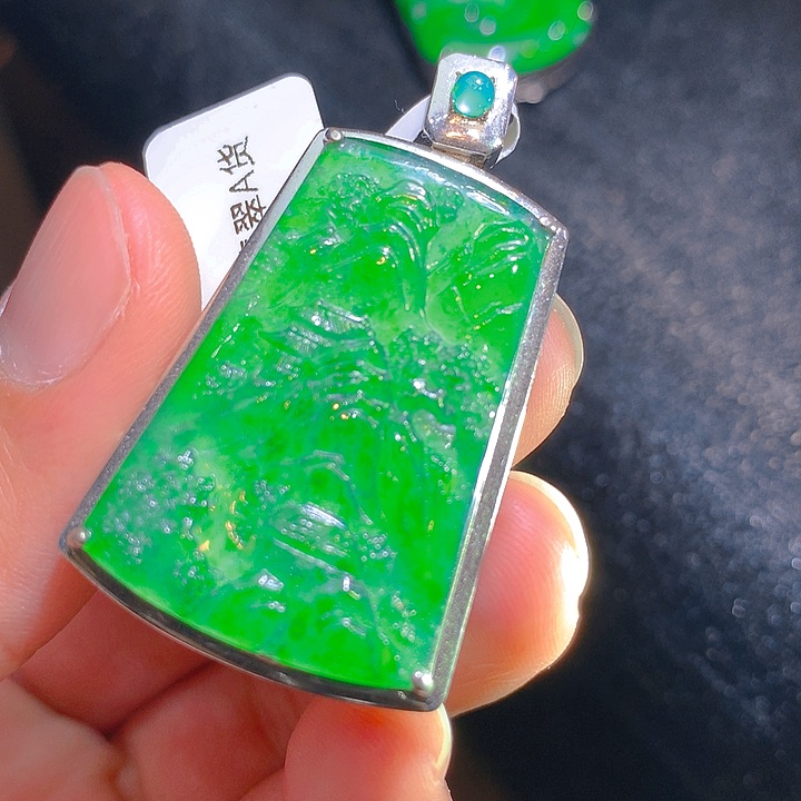 【闪购商品】翡翠颈饰未镶嵌翡翠