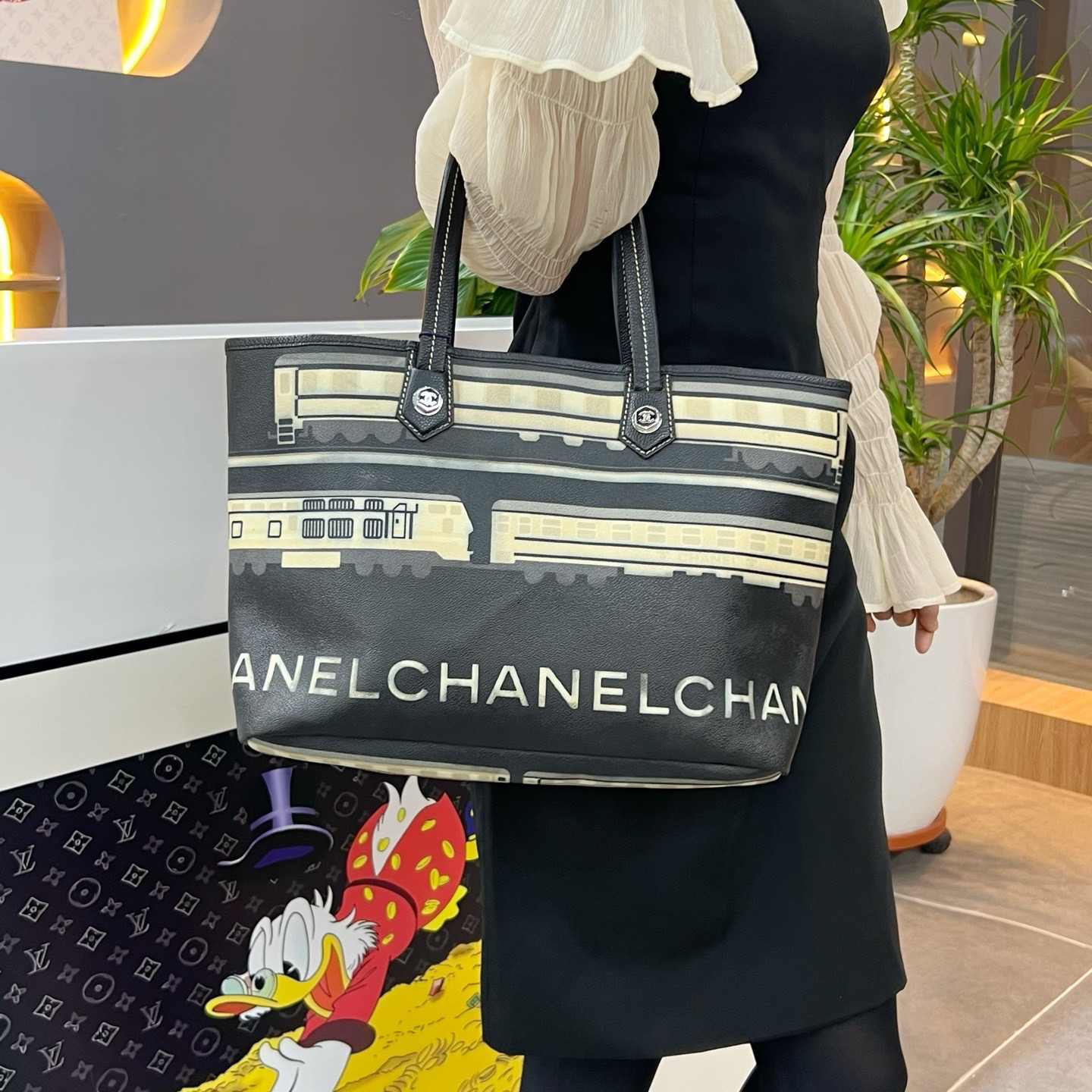 95新 Chanel/香奈儿 入目 朋克限定购物袋手提包 15138