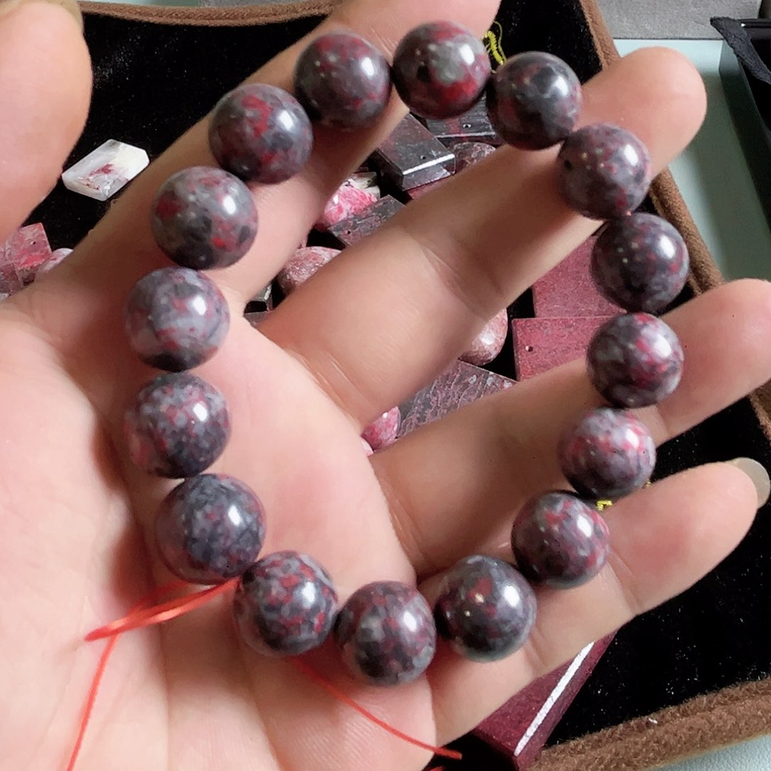 天然朱砂含辰砂手串