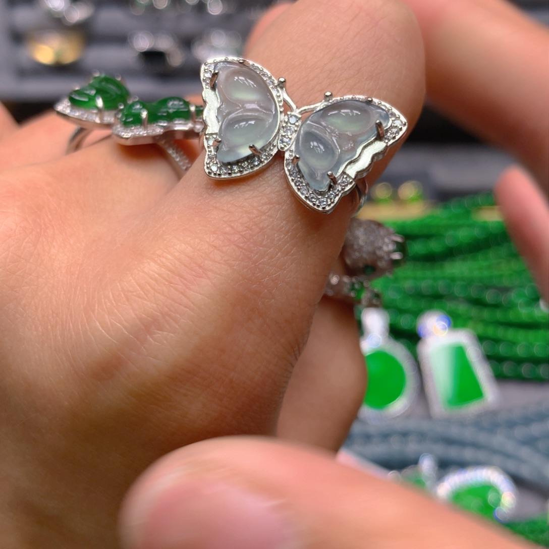 翡翠戒指未镶嵌天然翡翠