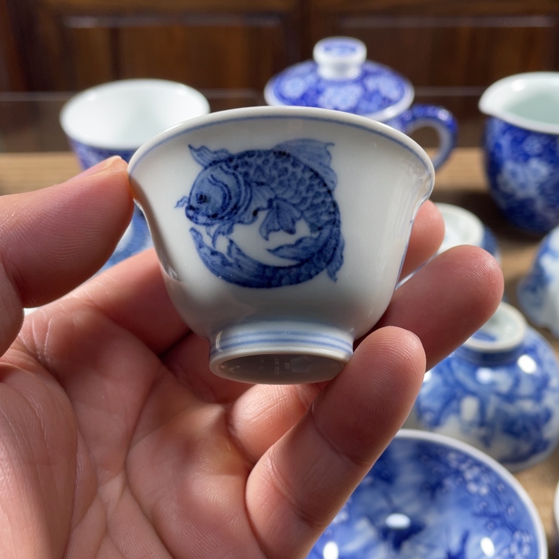 至善雅器团鱼纹小撇口杯