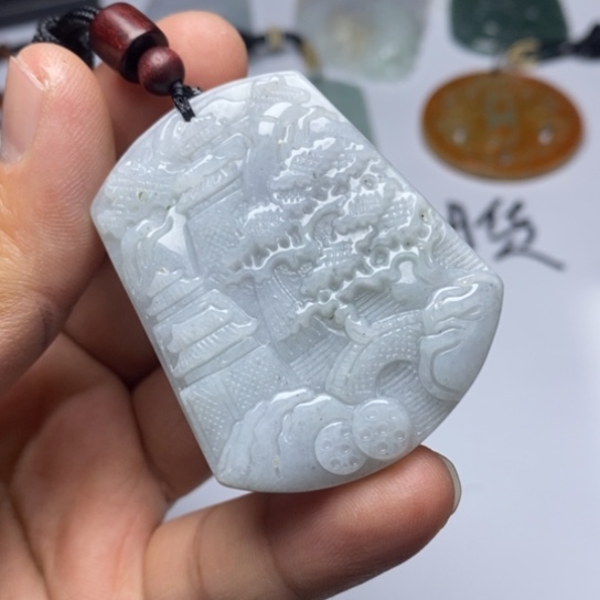 翡翠未镶嵌颈饰翡翠