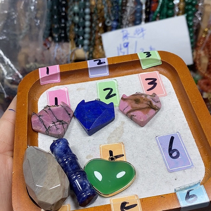 蓝***️玛瑙/玉髓未镶嵌珠宝半成品