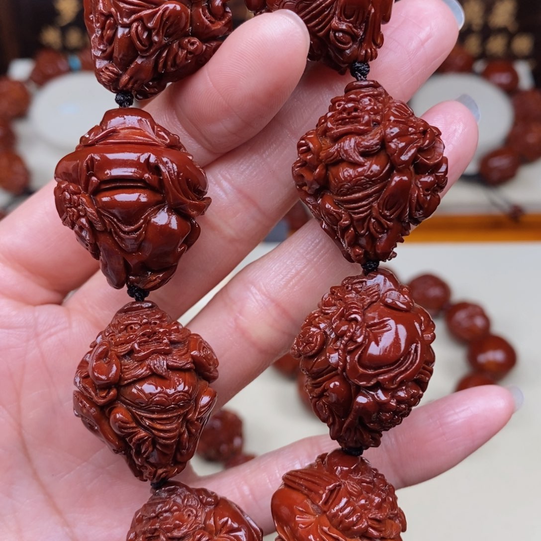 橄榄核吊坠骑兽钟馗