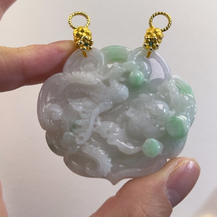 翡翠吊坠(赠链)未镶嵌代编织