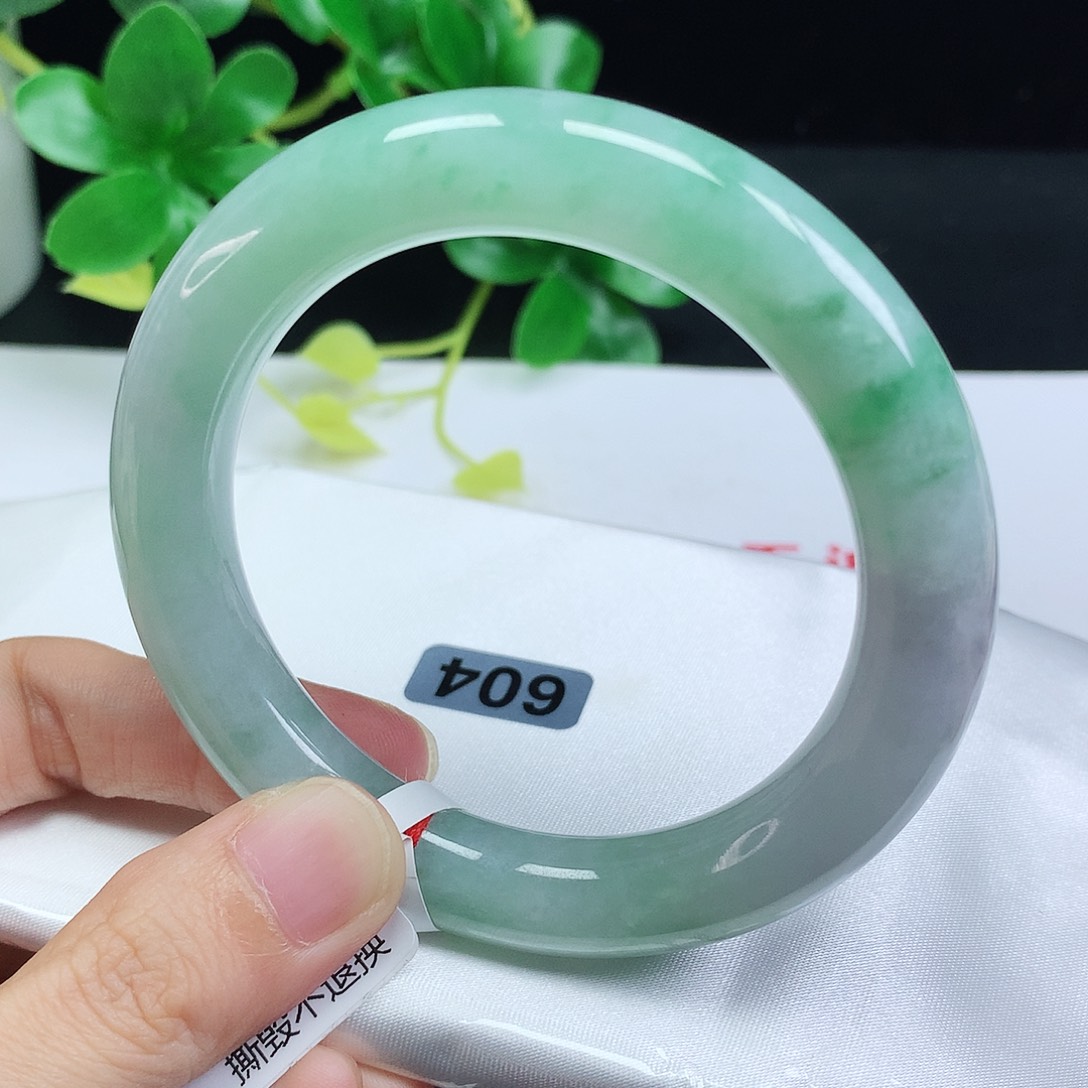 未镶嵌手镯翡翠?****?55.7圈口春彩胖圆条604