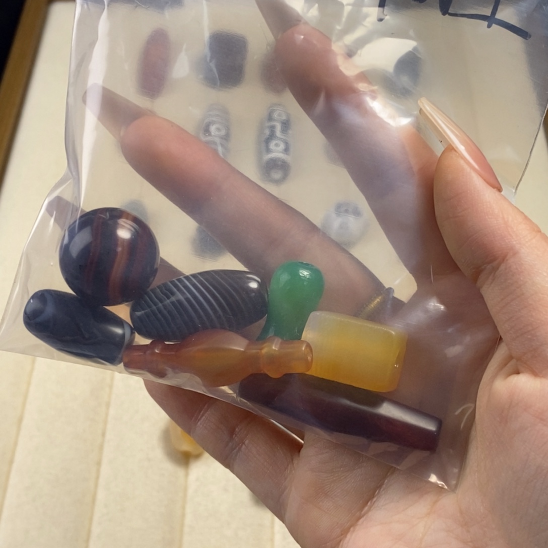 上***居玛瑙/玉髓未镶嵌颈饰