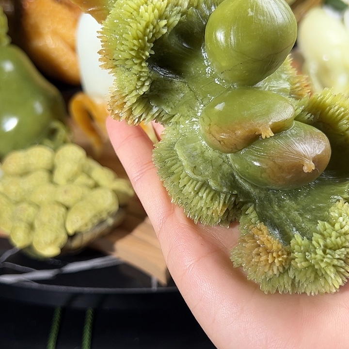 蛇纹石玉未镶嵌珠宝奇石