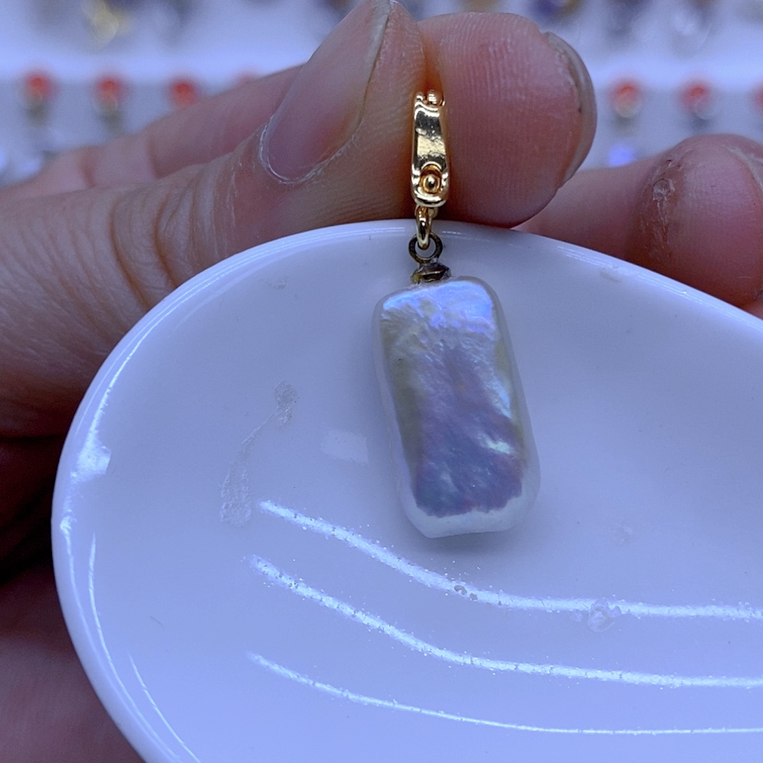 颈饰未镶嵌淡水珍珠