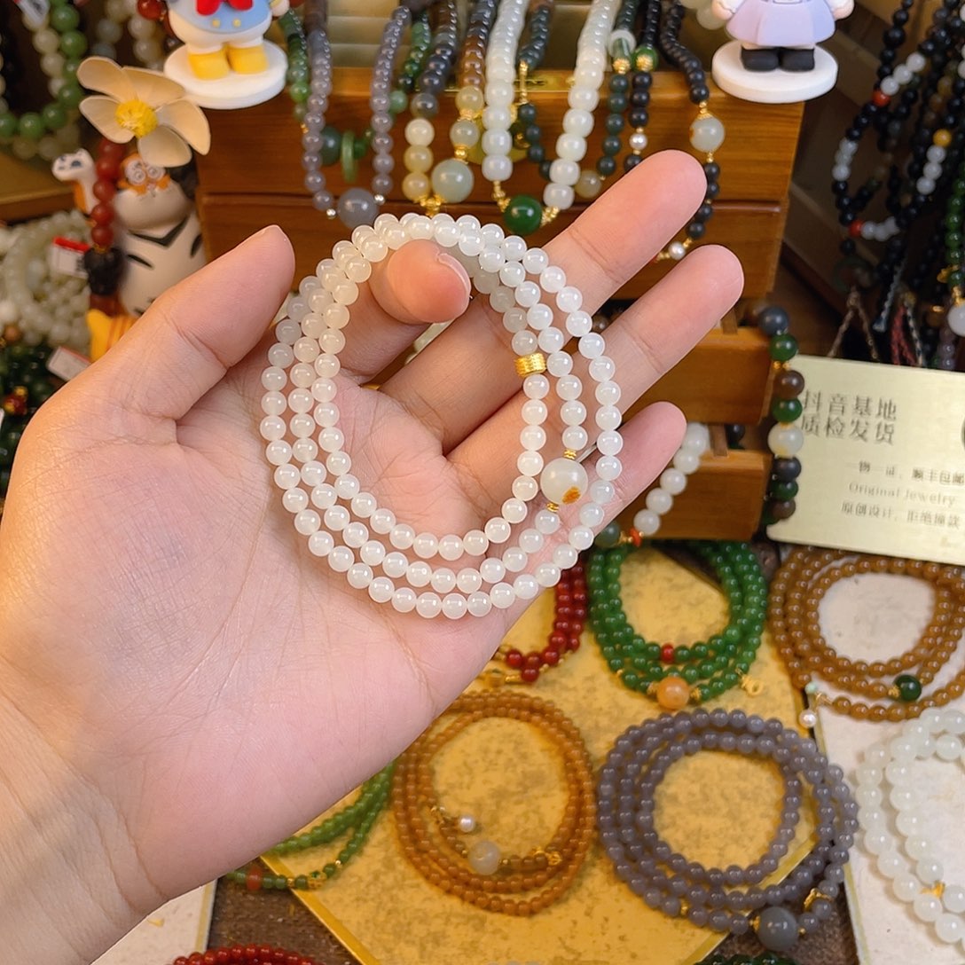 和田玉多圈手串未镶嵌