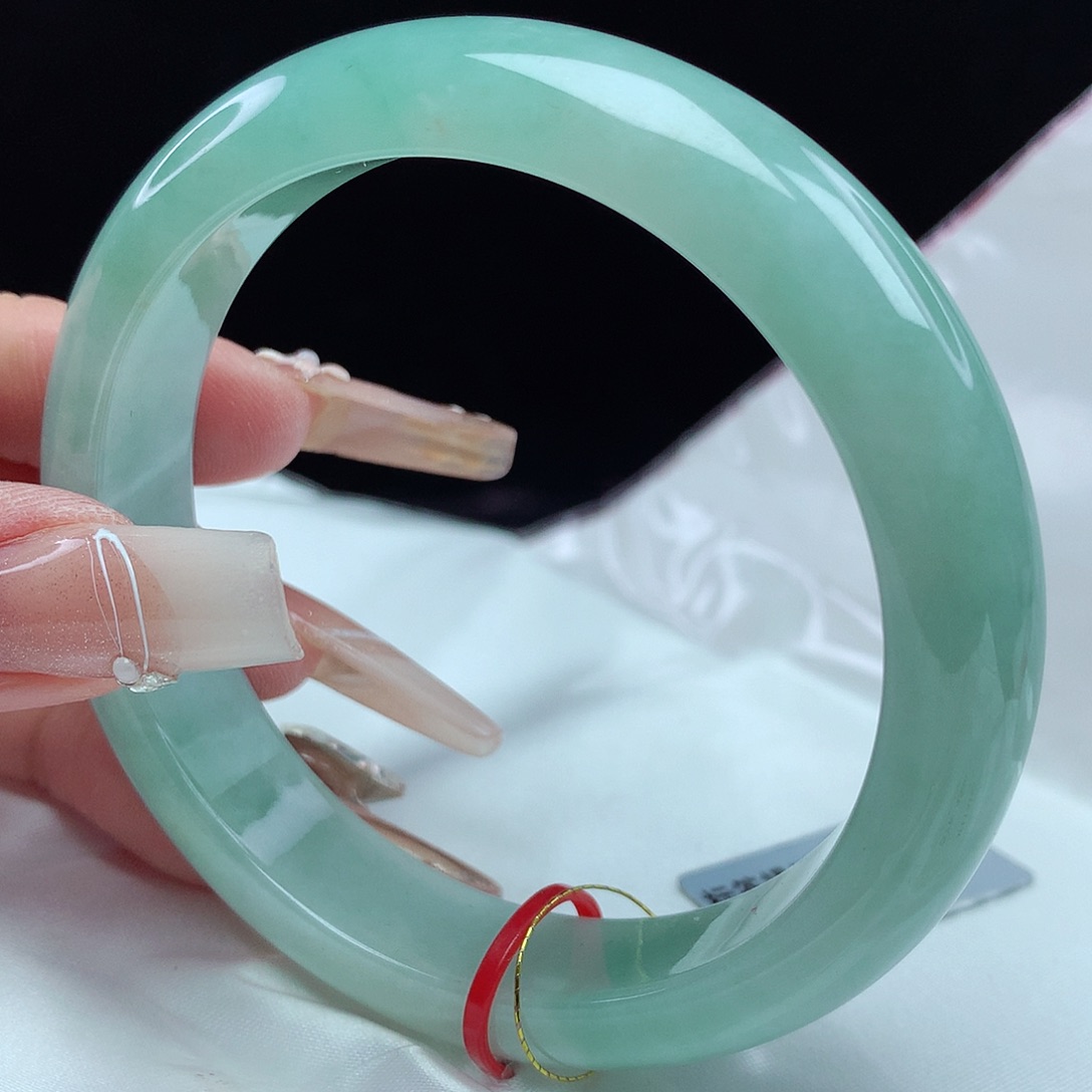 翡翠手镯未镶嵌57圈3153