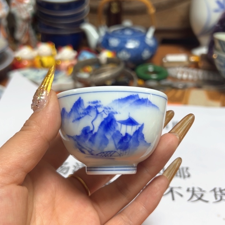 盖碗瓷器直播放漏中