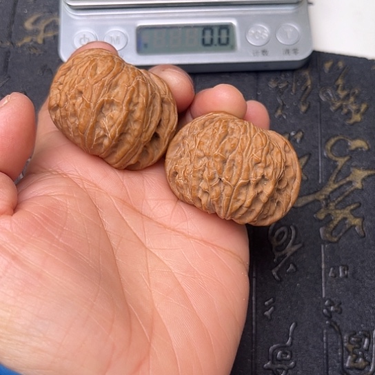 文玩核桃吊坠磨盘