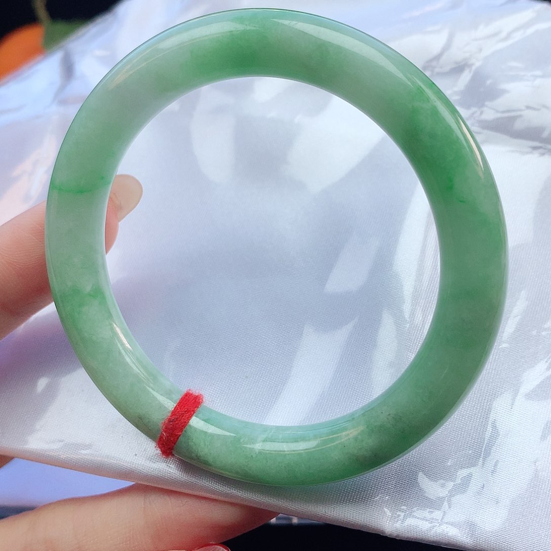 翡翠手镯未镶嵌55圆条882271