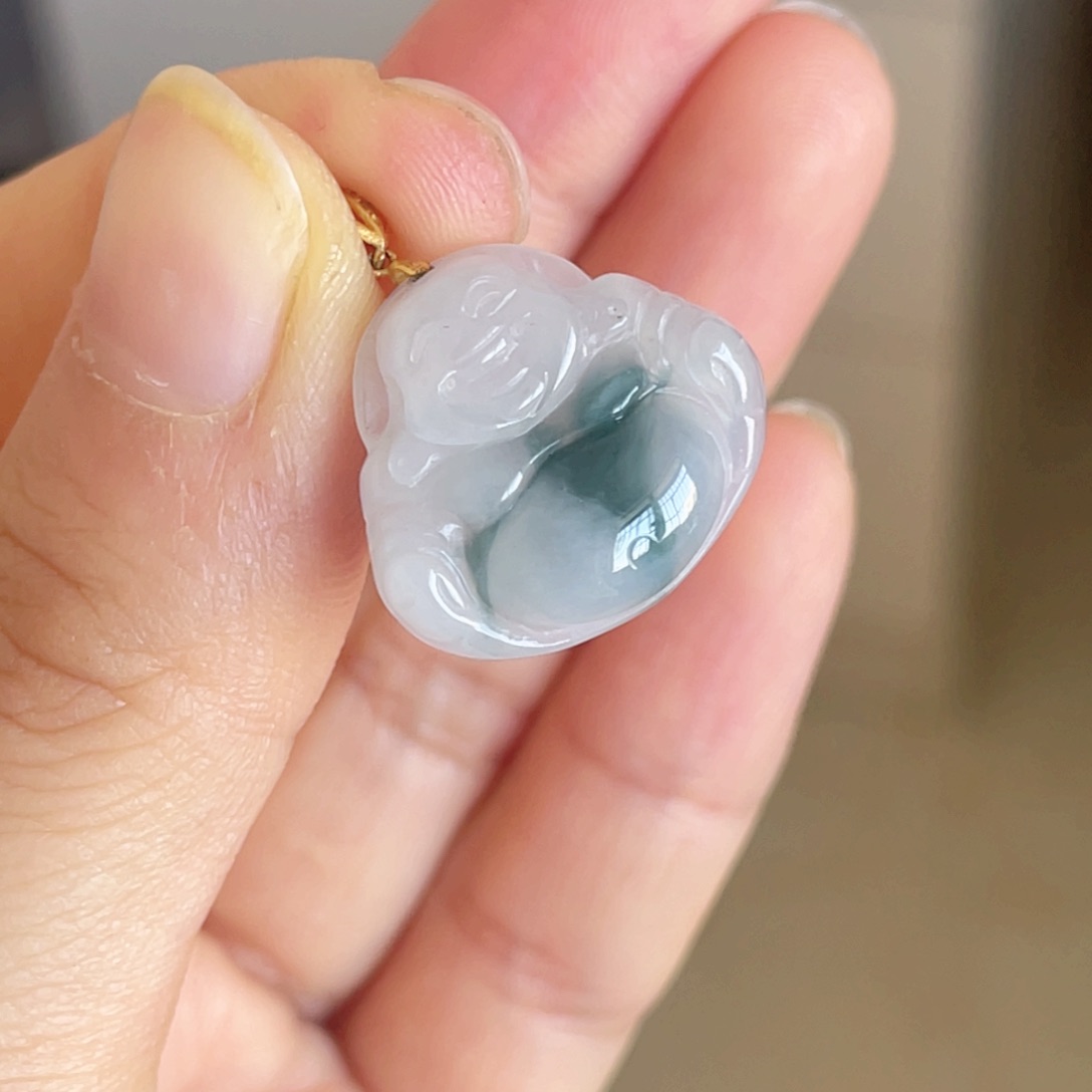 翡翠颈饰18K金镶嵌佛